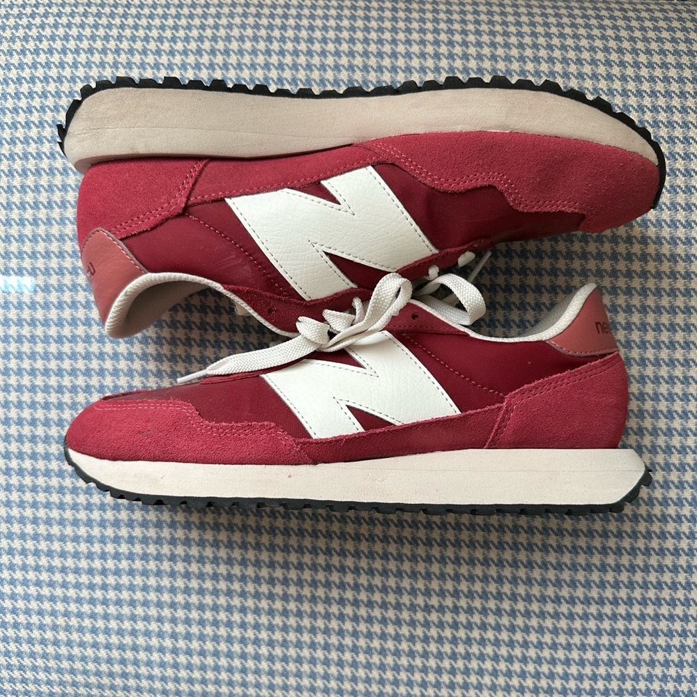 New Balance 237 Women’s 9.5
